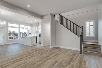 Ламинат Romantica Дуб Лахти *33 (1380*190*8) (8шт-2,098м2) с фаской