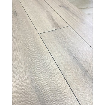  Ламинат Strong Дуб Прованс *34 (1380*190*8) (8шт-2,098м2) с фаской