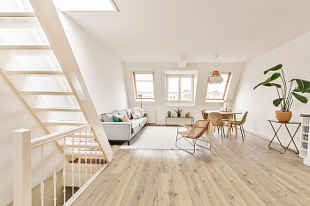 Ламинат Romantica Дуб Виктроия *33 (1380*190*8) (8шт-2,098м2) с фаской